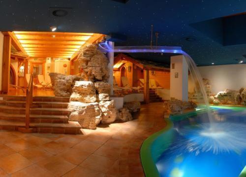 Eco Wellness Hotel Notre Maison 코네 외부 사진