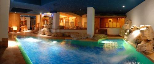 Eco Wellness Hotel Notre Maison 코네 외부 사진