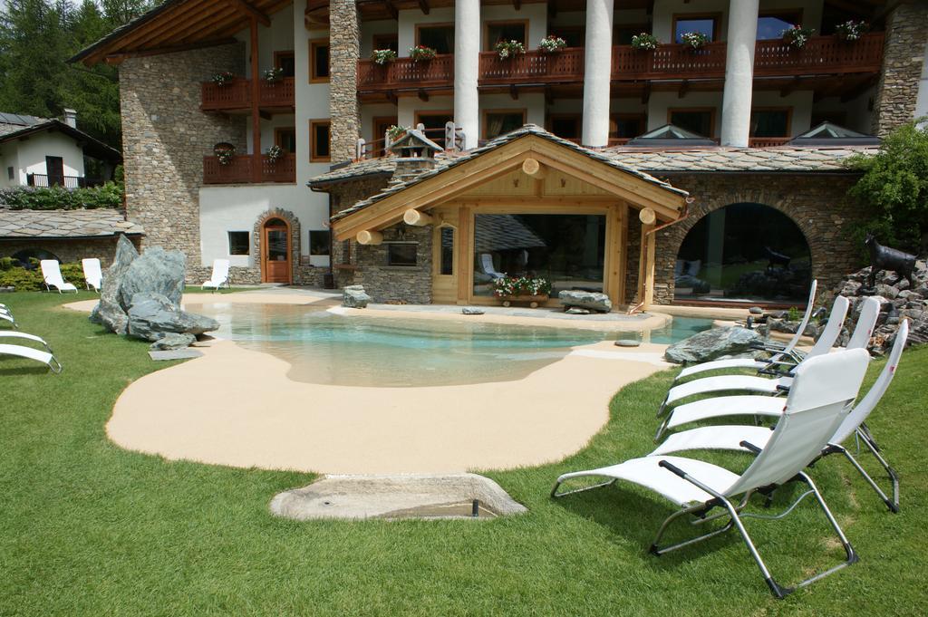 Eco Wellness Hotel Notre Maison 코네 외부 사진