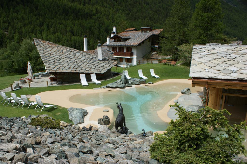Eco Wellness Hotel Notre Maison 코네 외부 사진