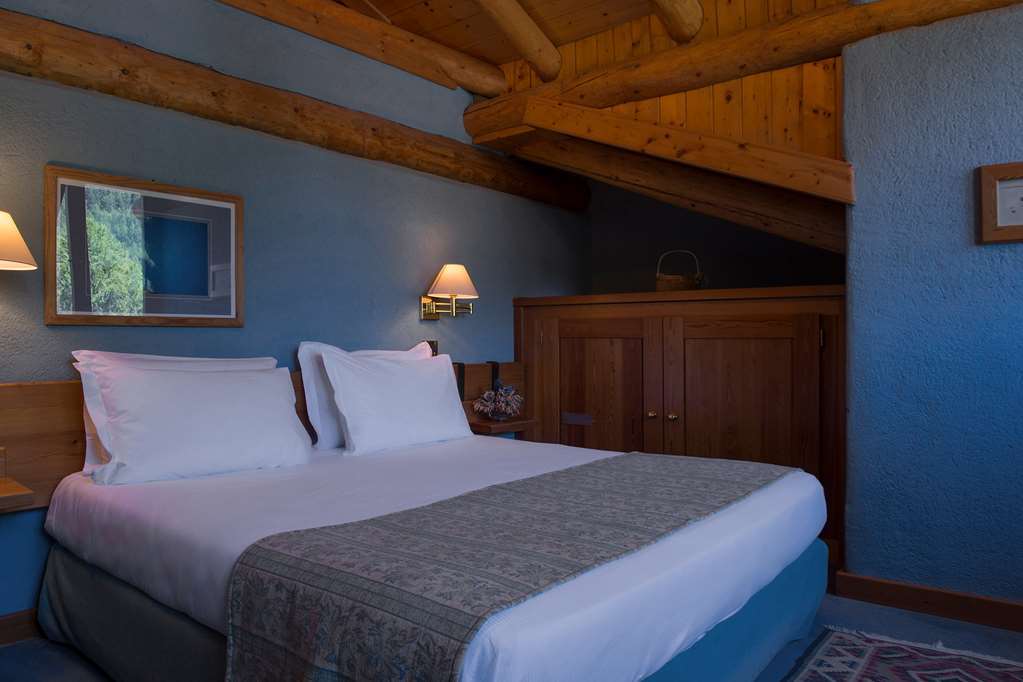 Eco Wellness Hotel Notre Maison 코네 객실 사진