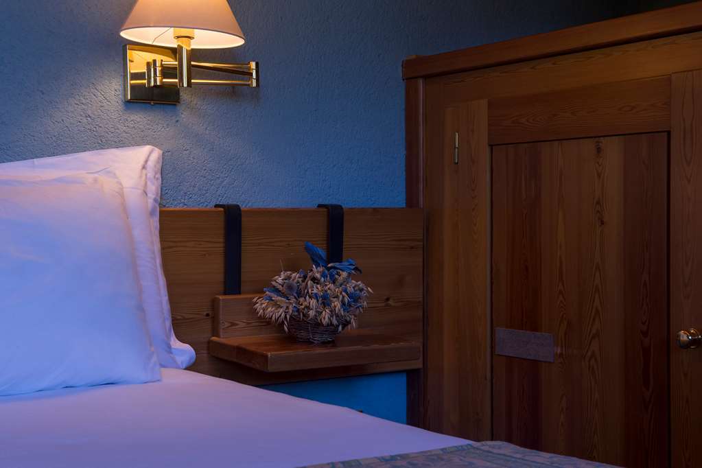 Eco Wellness Hotel Notre Maison 코네 객실 사진