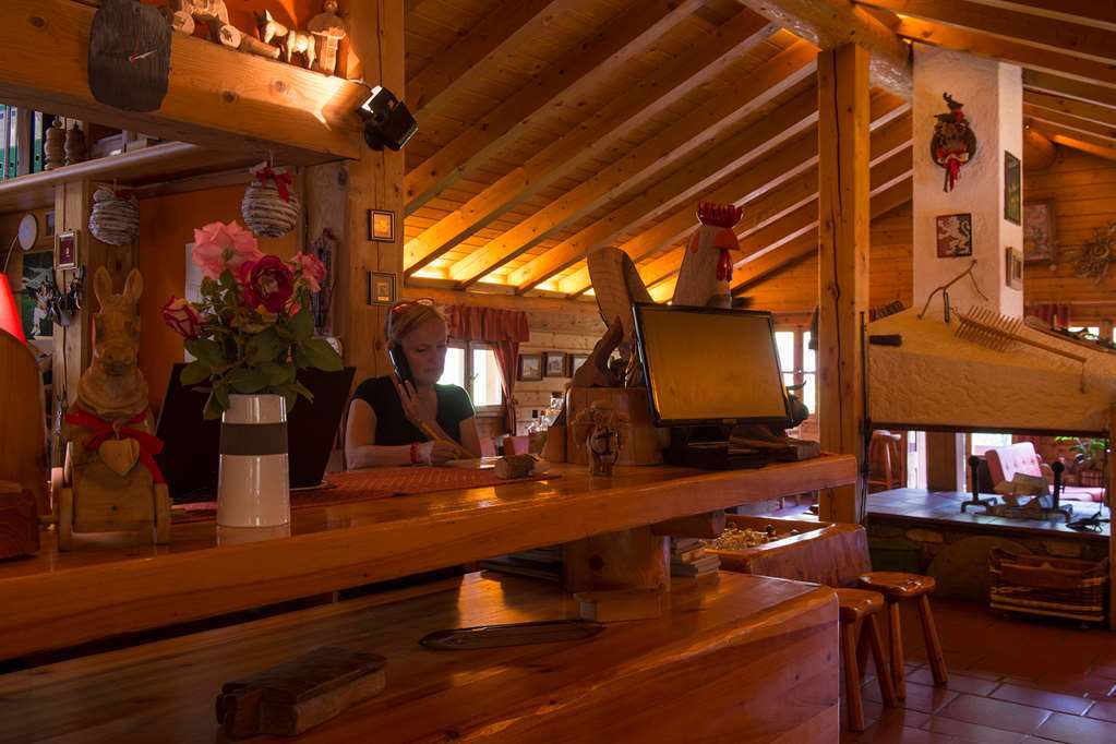 Eco Wellness Hotel Notre Maison 코네 내부 사진