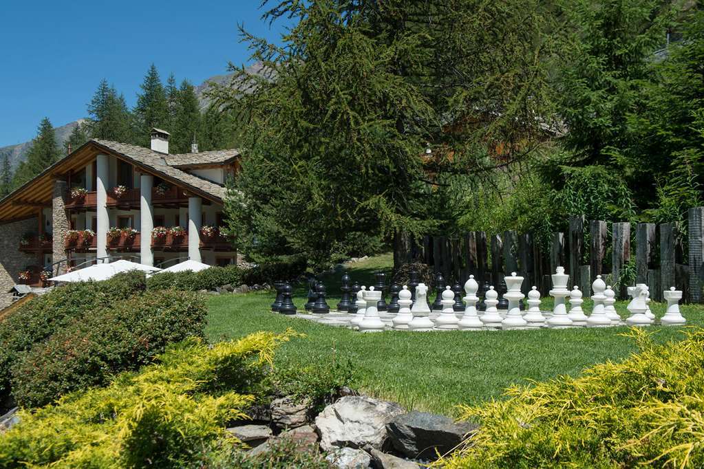 Eco Wellness Hotel Notre Maison 코네 외부 사진