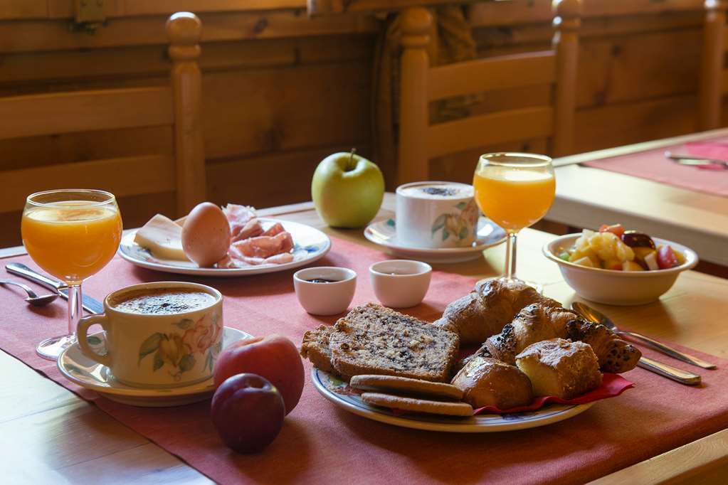 Eco Wellness Hotel Notre Maison 코네 시설 사진
